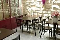 普拉格蒙马特嘻哈旅舍